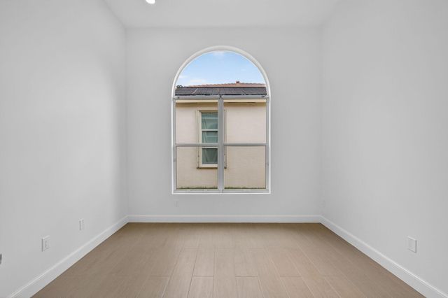 8873 Via Brilliante, Wellington, FL 33411