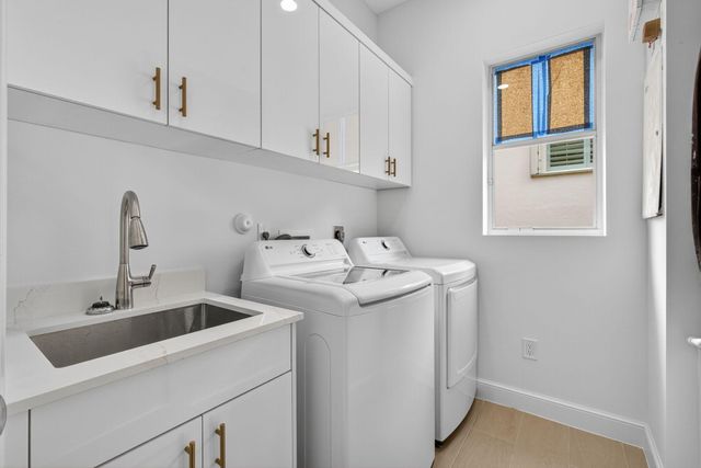 8873 Via Brilliante, Wellington, FL 33411