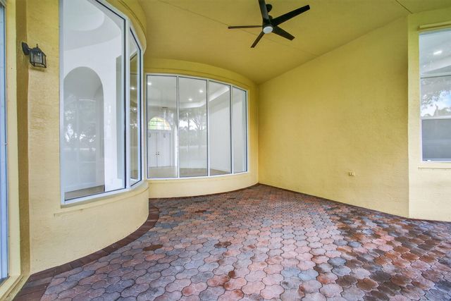 8873 Via Brilliante, Wellington, FL 33411