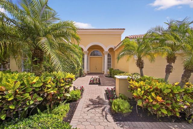 8873 Via Brilliante, Wellington, FL 33411