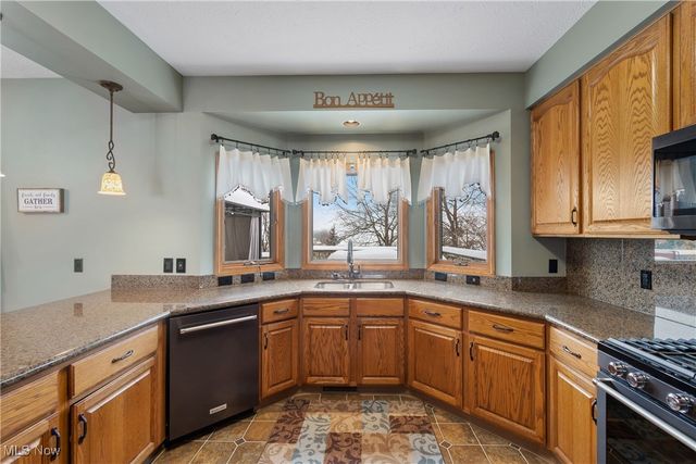 3885 Mount Vernon Boulevard, Norton, OH 44203