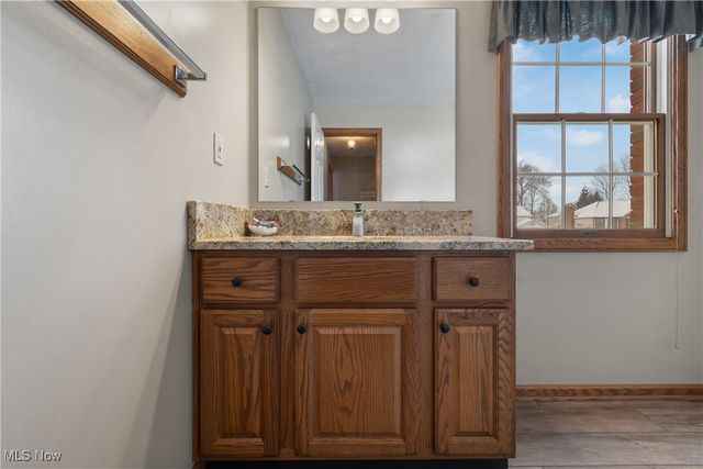 3885 Mount Vernon Boulevard, Norton, OH 44203