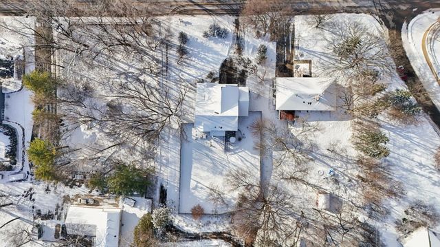 5009 Williston Road, Minnetonka, MN 55345