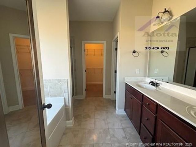 5114 Paul Peel Place, Hope Mills, NC 28348