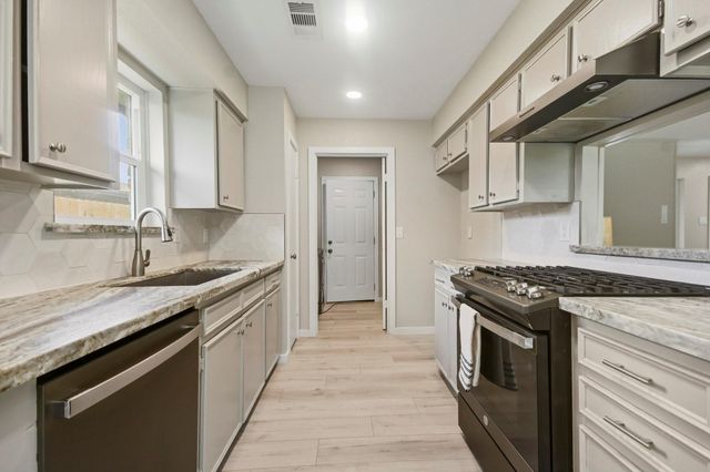 1915 Michele Drive, Sugar Land, TX 77498