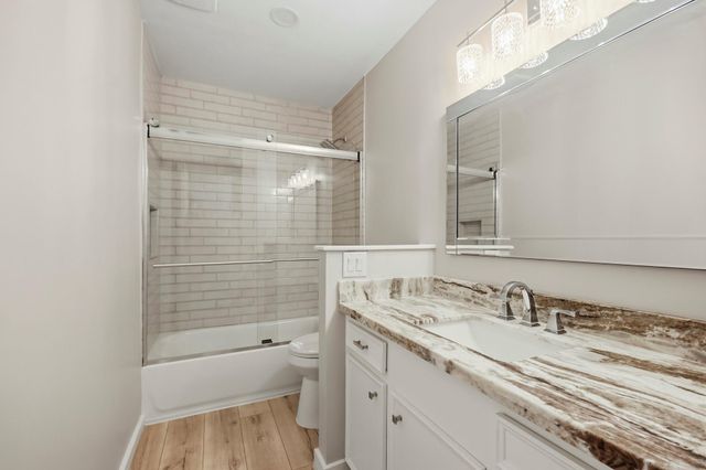 1915 Michele Drive, Sugar Land, TX 77498