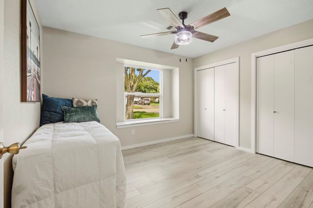 1915 Michele Drive, Sugar Land, TX 77498