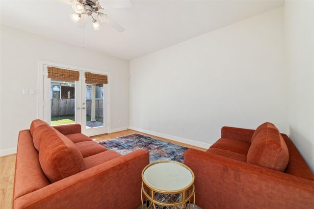 826 E 40th Street, Houston, TX 77022