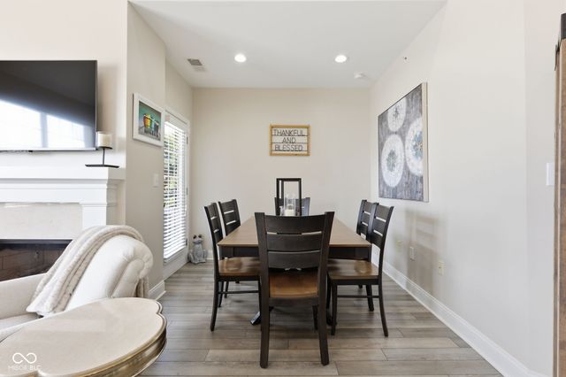 451 American Way N 2G, Carmel, IN 46032