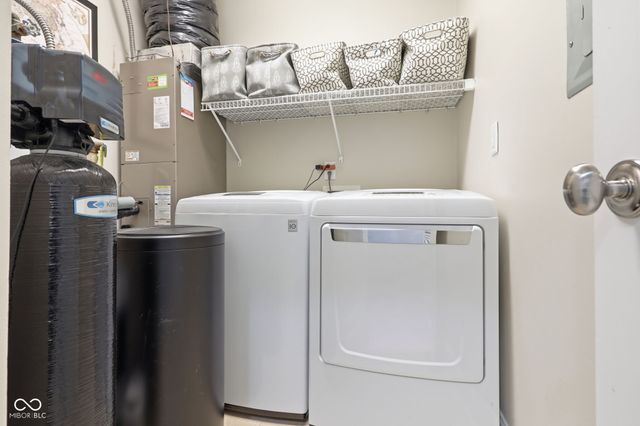 451 American Way N 2G, Carmel, IN 46032