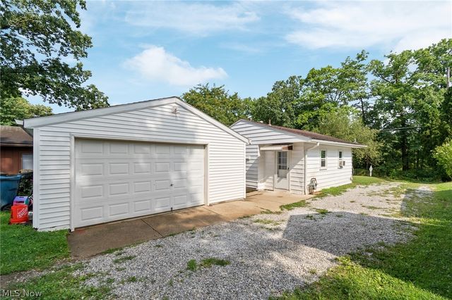 2964 Pressler Road, Uniontown, OH 44685