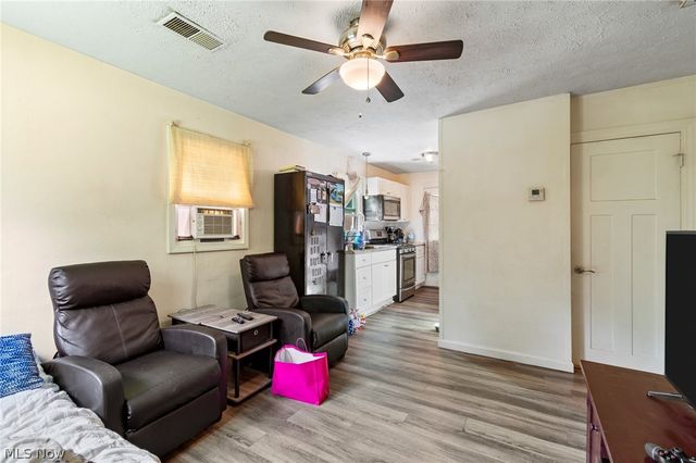2964 Pressler Road, Uniontown, OH 44685