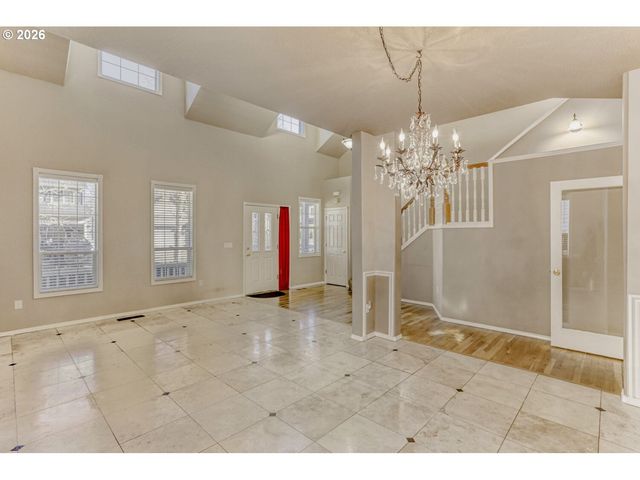 2619 Ne CHARLOIS Dr, Hillsboro, OR 97123