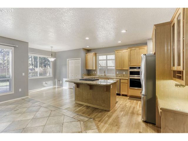 2619 Ne CHARLOIS Dr, Hillsboro, OR 97123