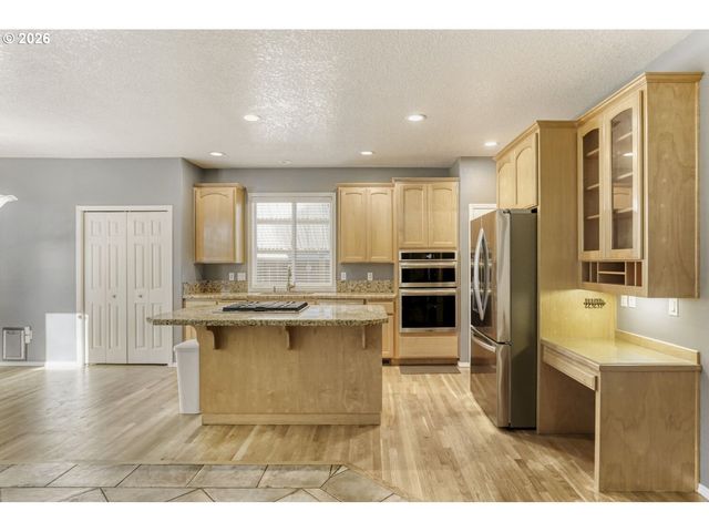 2619 Ne CHARLOIS Dr, Hillsboro, OR 97123