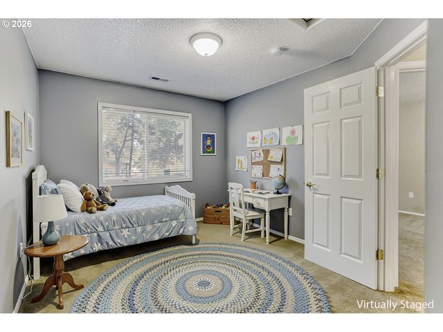 2619 Ne CHARLOIS Dr, Hillsboro, OR 97123