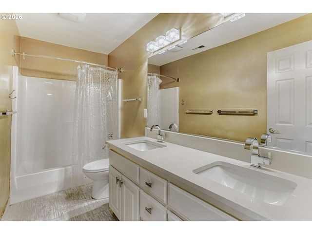 2619 Ne CHARLOIS Dr, Hillsboro, OR 97123