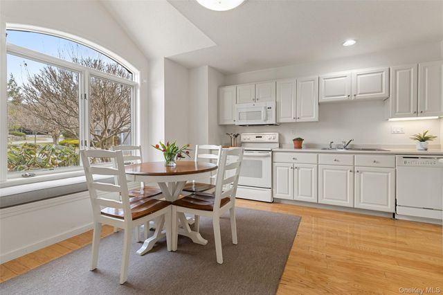 415 Heritage Hills Drive D, Somers, NY 10589