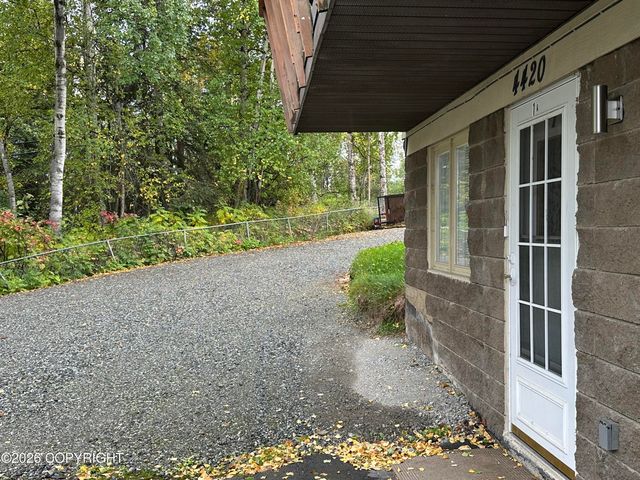 4420 View Circle 1A, Anchorage, AK 99507