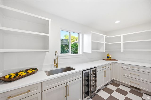 1416 E FARM MEADOW LN, Millcreek, UT 84117