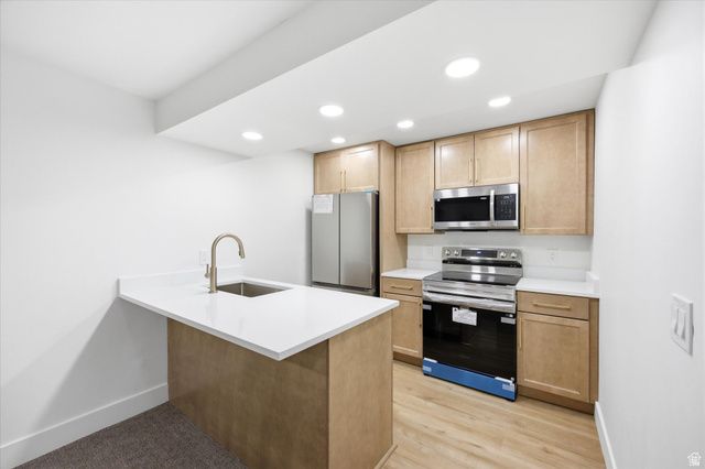 1416 E FARM MEADOW LN, Millcreek, UT 84117