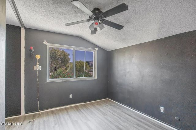 28636 Lapine Avenue, Saugus, CA 91390
