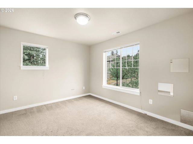 14612 Se NATALYA St, Happy Valley, OR 97086