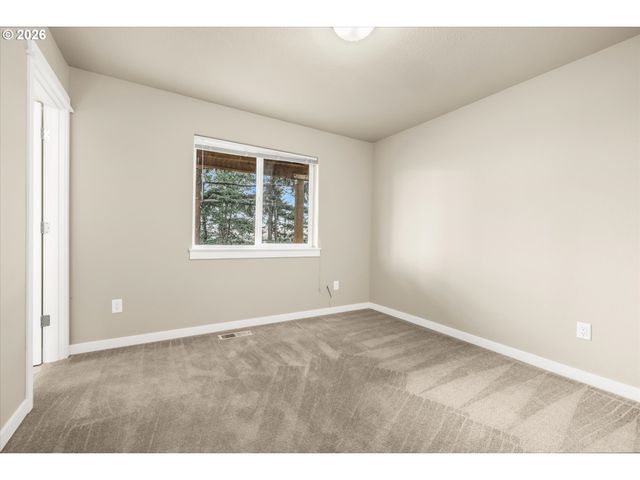 14612 Se NATALYA St, Happy Valley, OR 97086