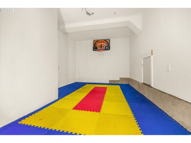 14612 Se NATALYA St, Happy Valley, OR 97086