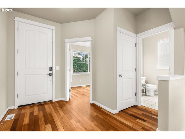 14612 Se NATALYA St, Happy Valley, OR 97086