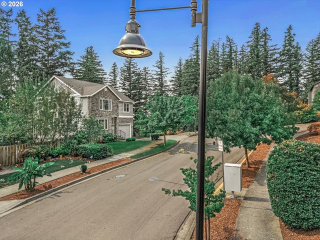 14612 Se NATALYA St, Happy Valley, OR 97086