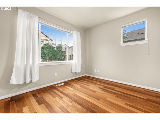 14612 Se NATALYA St, Happy Valley, OR 97086