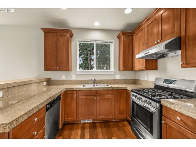 14612 Se NATALYA St, Happy Valley, OR 97086