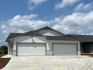 2011-2013 N Reece St, Goddard, KS 67052
