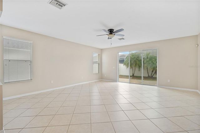 427 STONE BRIAR DRIVE, Ruskin, FL 33570