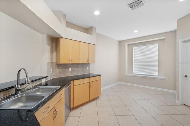 427 STONE BRIAR DRIVE, Ruskin, FL 33570