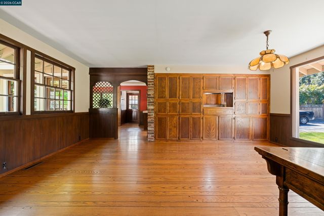 1370 Pine Tree Dr, Alamo, CA 94507