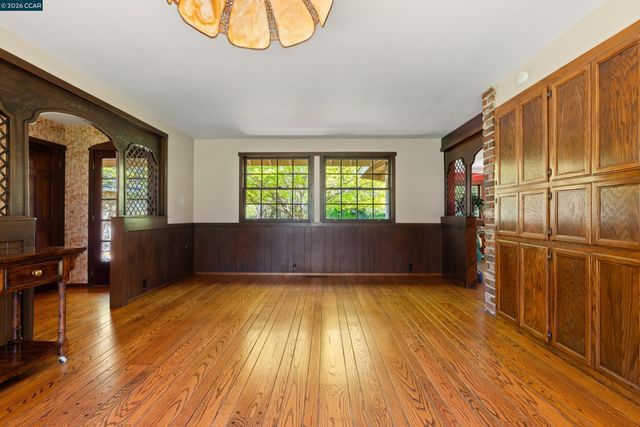 1370 Pine Tree Dr, Alamo, CA 94507