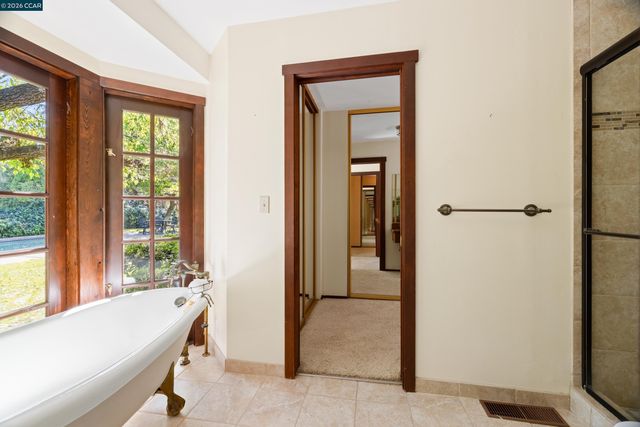 1370 Pine Tree Dr, Alamo, CA 94507