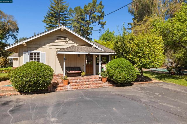 1370 Pine Tree Dr, Alamo, CA 94507