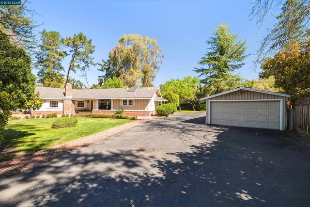 1370 Pine Tree Dr, Alamo, CA 94507