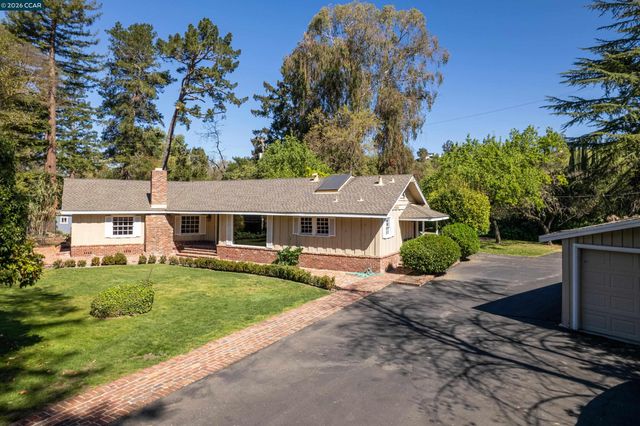 1370 Pine Tree Dr, Alamo, CA 94507