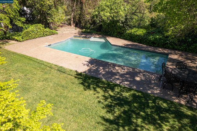 1370 Pine Tree Dr, Alamo, CA 94507