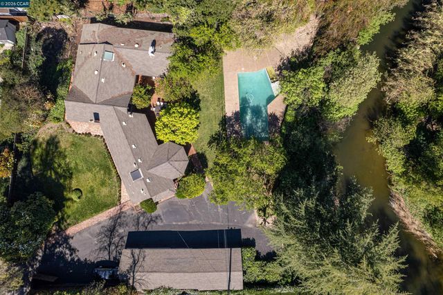 1370 Pine Tree Dr, Alamo, CA 94507