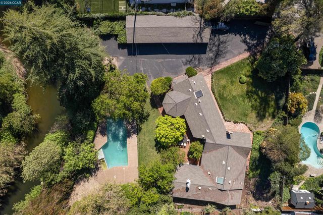 1370 Pine Tree Dr, Alamo, CA 94507