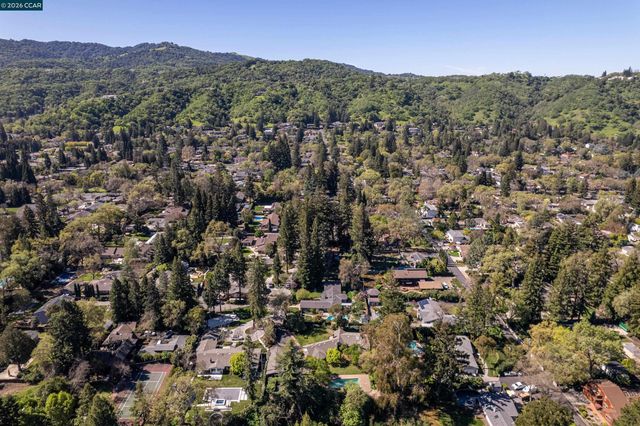 1370 Pine Tree Dr, Alamo, CA 94507