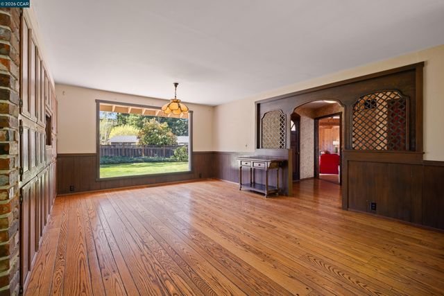 1370 Pine Tree Dr, Alamo, CA 94507