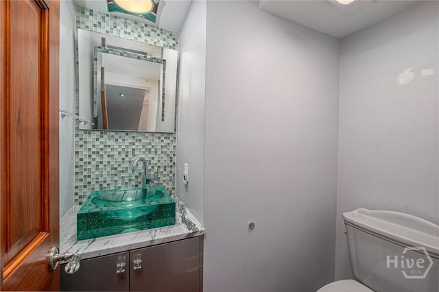 108 W Gordon Street, Savannah, GA 31401