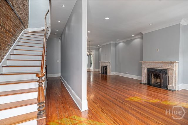 108 W Gordon Street, Savannah, GA 31401