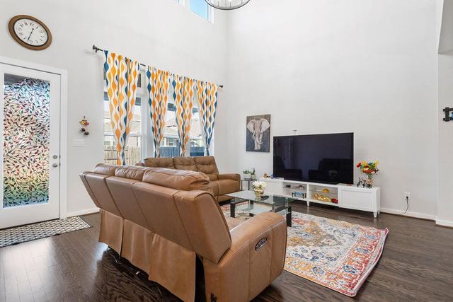 6512 Covina LN, Pflugerville, TX 78660